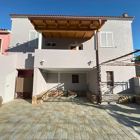 Sabbia Bianca San Teodoro بيت ضيافة 3*